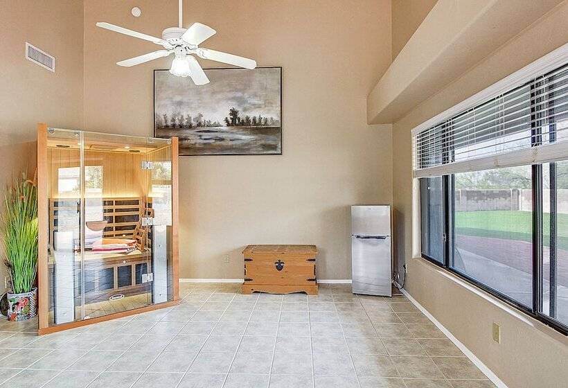 Spacious Tucson Home W/ Yard: 11 Mi To Downtown