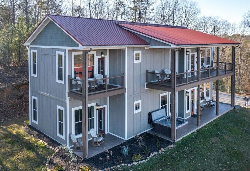 The Summit Of Locust Ridge