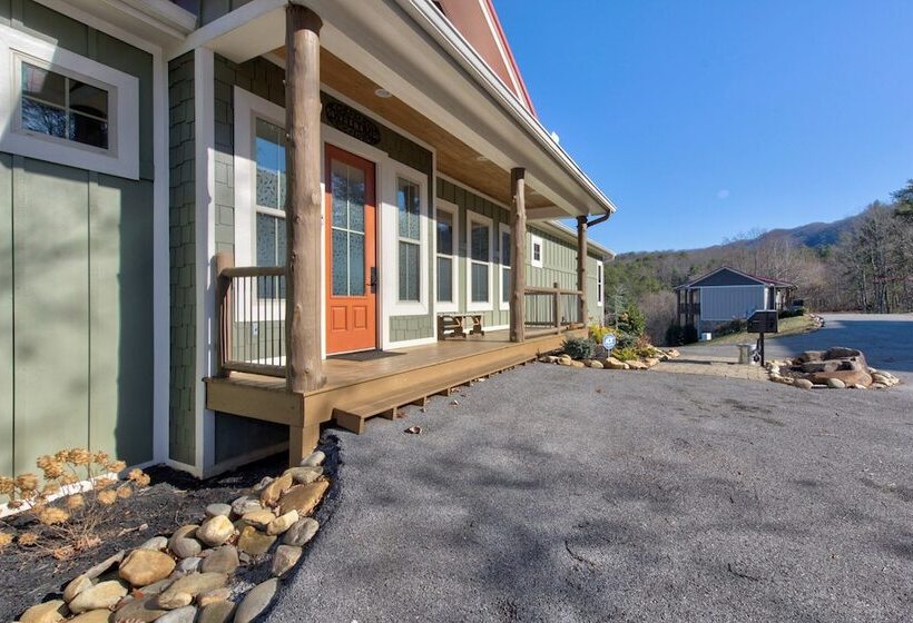 The Summit Of Locust Ridge