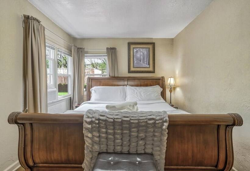 2br Manitou Get Away Close To Everything!