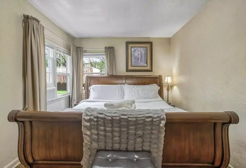 2br Manitou Get Away Close To Everything!