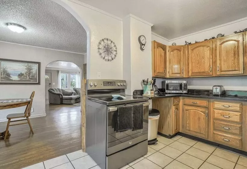 2br Manitou Get Away Close To Everything!