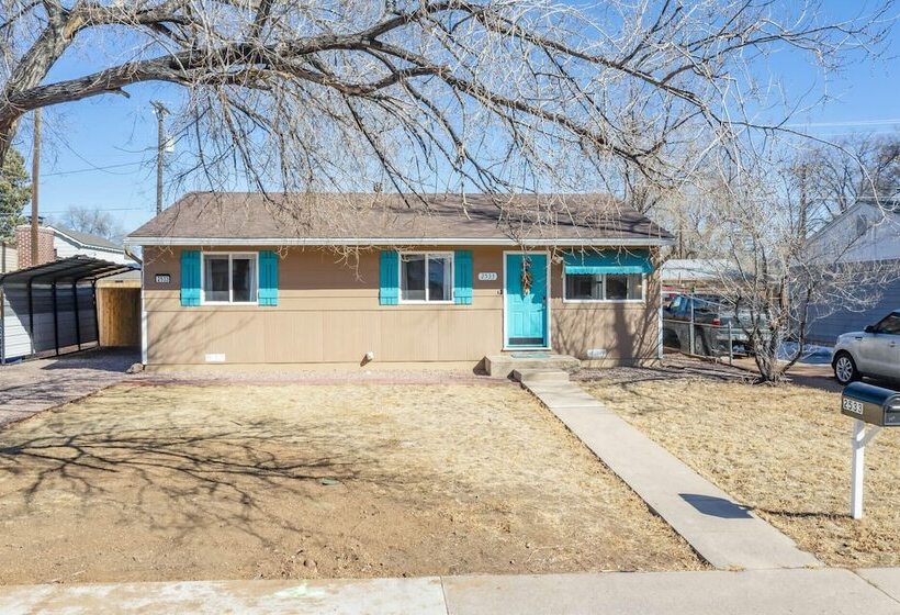 3bdfamily Retreat Near Cos Airport & Fort Carson