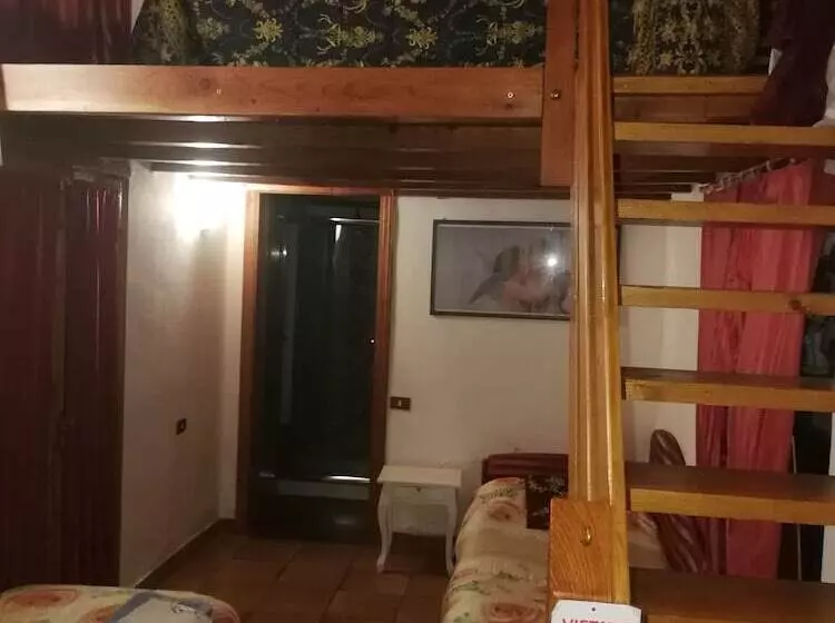 ペンション Room In House   Green House Tourist Lease