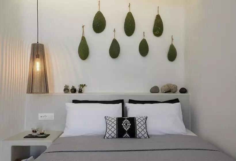 Floria Suites