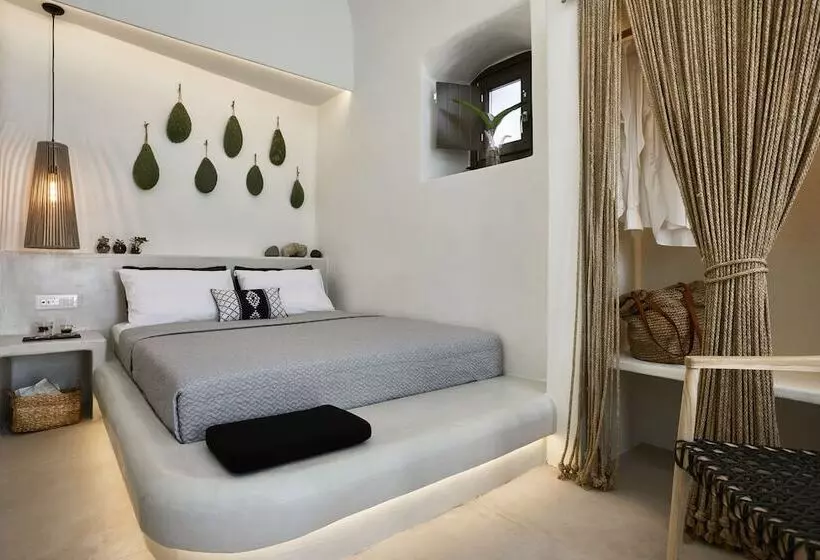 Floria Suites