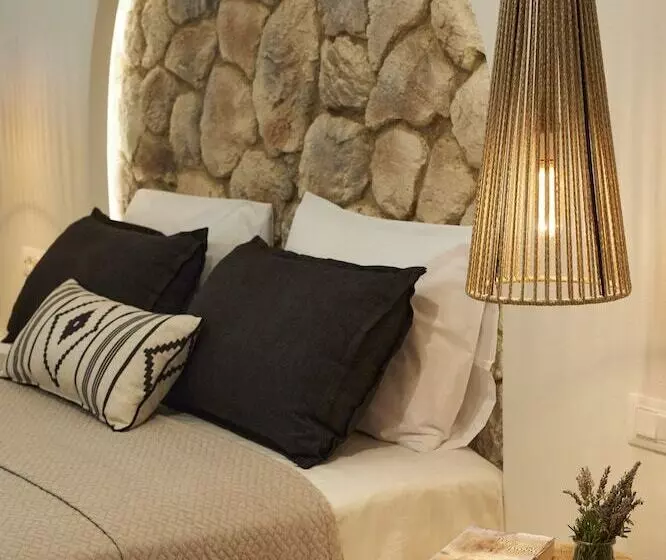 Floria Suites