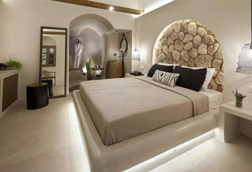 Floria Suites