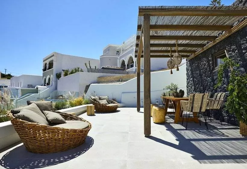 Floria Suites