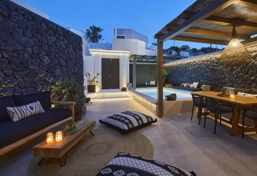 Floria Suites