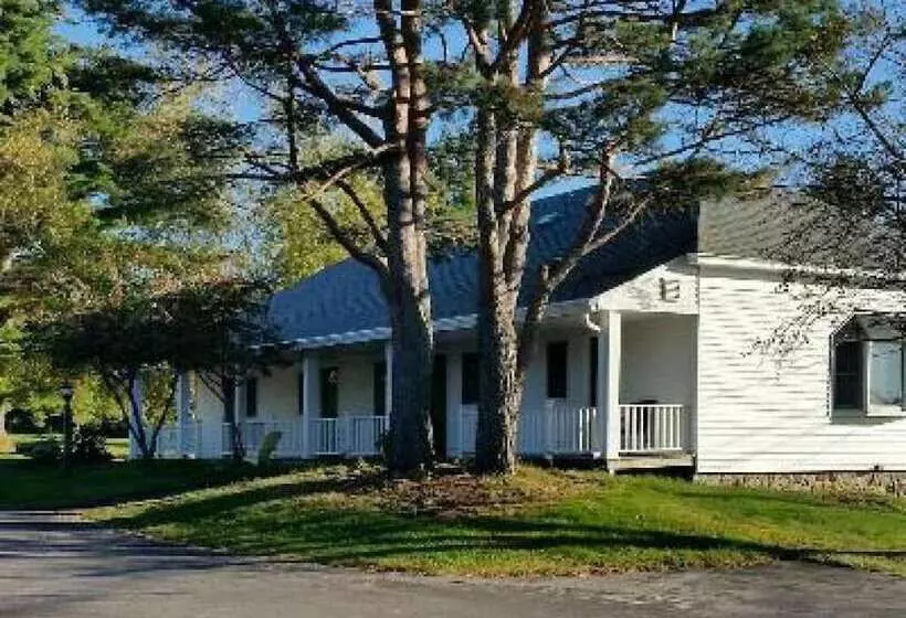 簡易ホテル Windrifter Resort