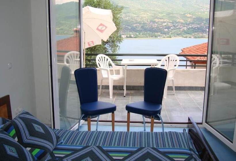 هتل Accommodation J&t