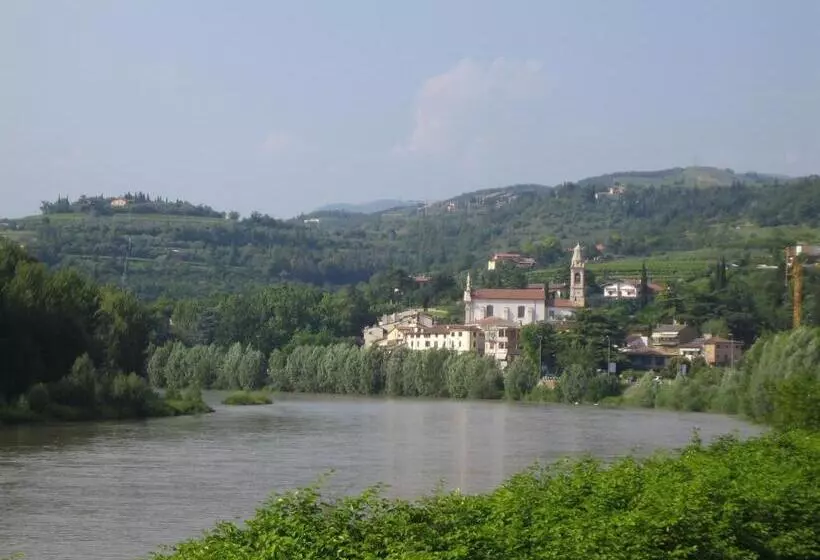 Hotelli Bagolina Boutique B&b