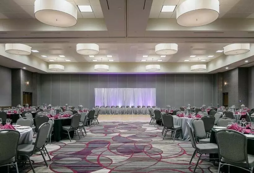 Hotelli Courtyard By Marriott Omaha Bellevue At Beardmore Event Center