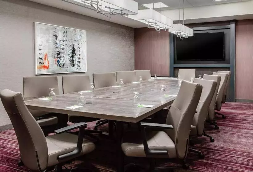 Hotelli Courtyard By Marriott Omaha Bellevue At Beardmore Event Center