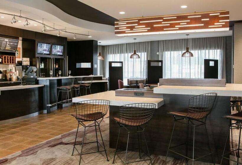 فندق Courtyard By Marriott Omaha Bellevue At Beardmore Event Center
