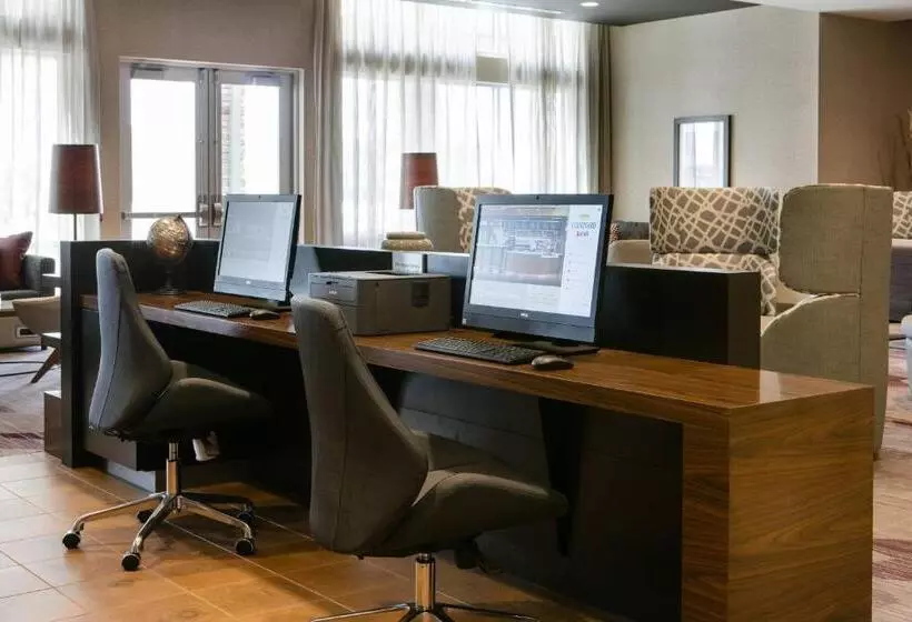 Hotelli Courtyard By Marriott Omaha Bellevue At Beardmore Event Center