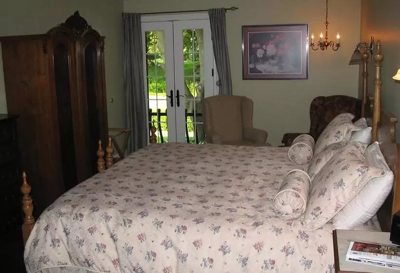 Hotelli Le Papillon Bed & Breakfast