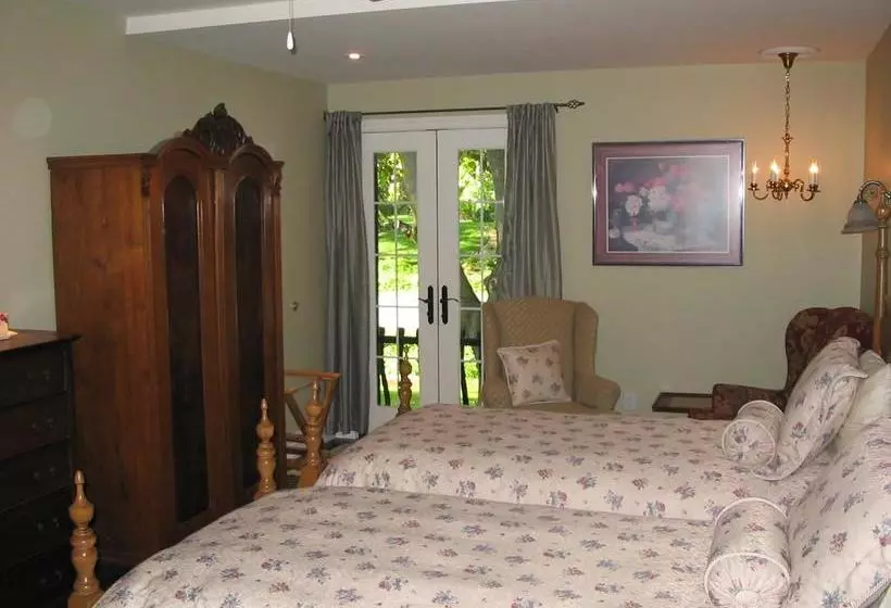 Hotelli Le Papillon Bed & Breakfast