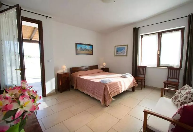 ホテル Bio Agriturismo Masseria La Palombara