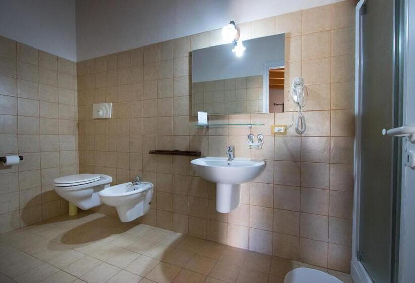 Hotelli Bio Agriturismo Masseria La Palombara