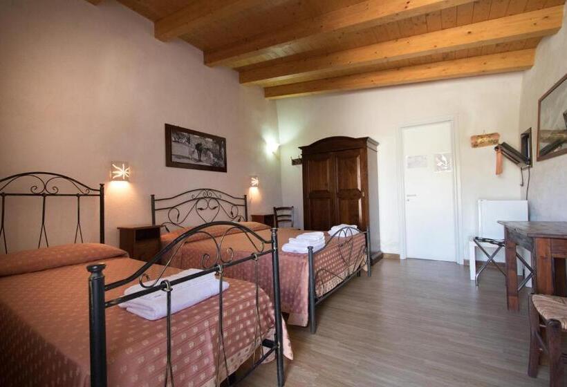 Hotelli Bio Agriturismo Masseria La Palombara