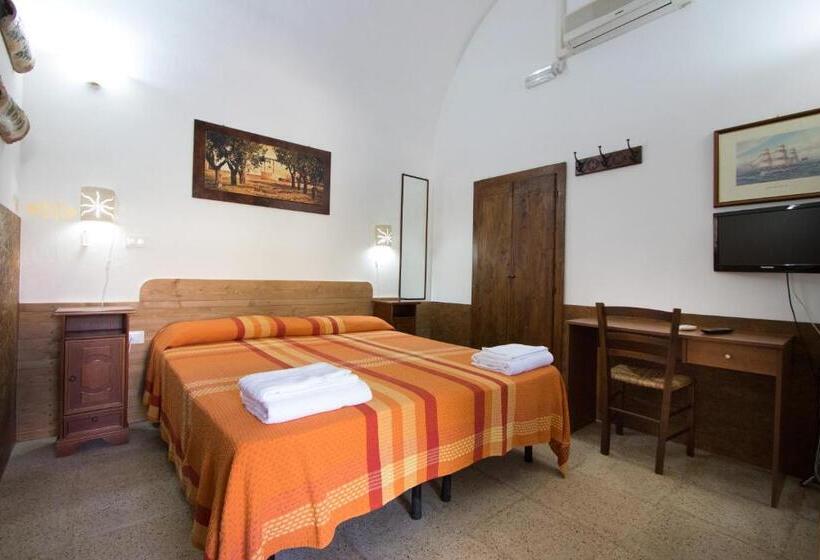 Hotelli Bio Agriturismo Masseria La Palombara