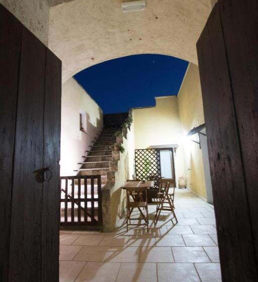 Hotelli Bio Agriturismo Masseria La Palombara