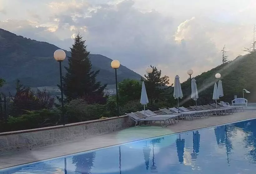 ホテル Pineta Ristorante