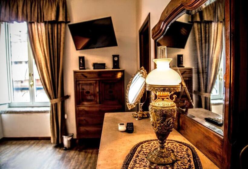 هتل San Gennaro B&b