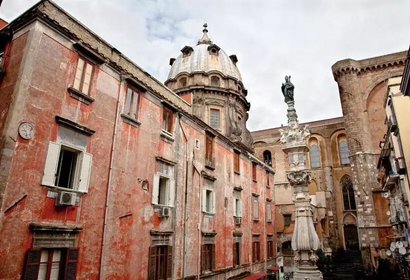 هتل San Gennaro B&b