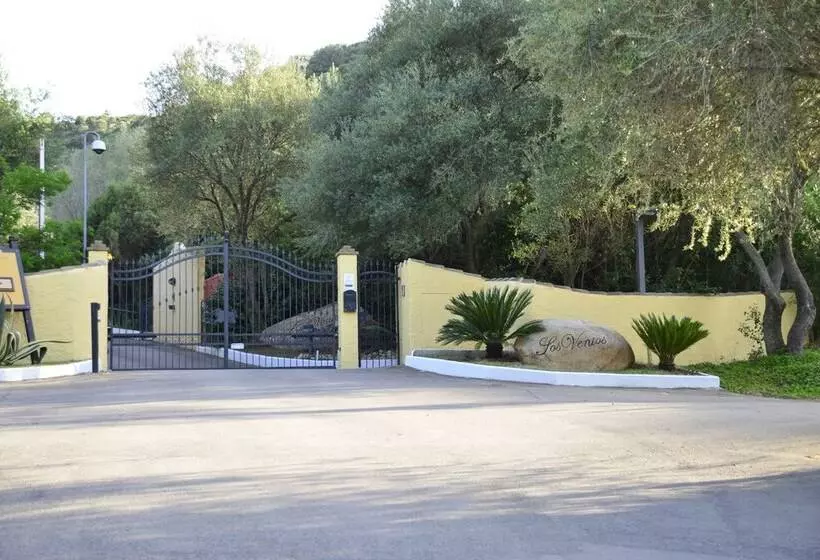 ホテル Sosventos Village