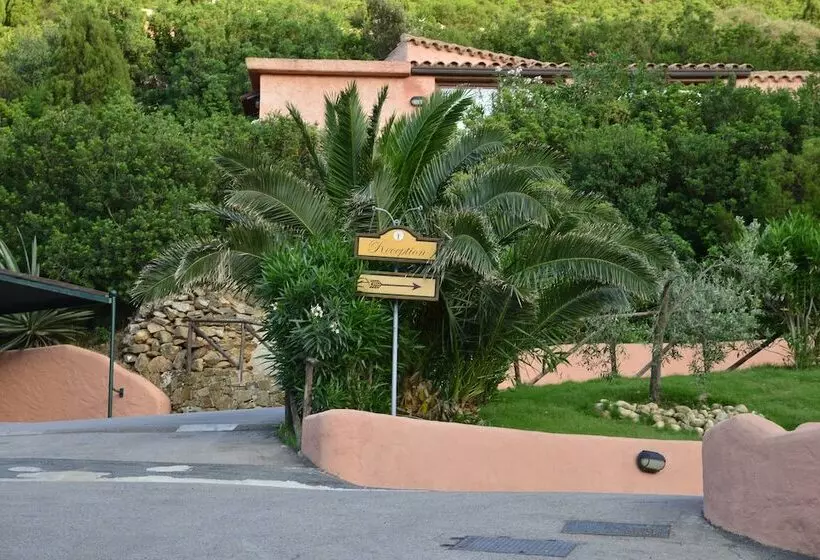 ホテル Sosventos Village