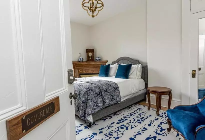 ホテル The Secret Garden B&b Inn