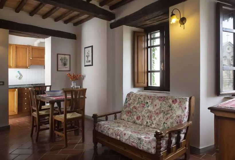 ホテル Castello Di Cisterna