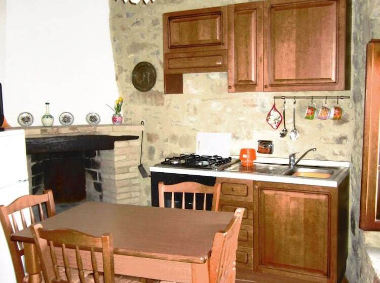 ホテル Castello Di Cisterna