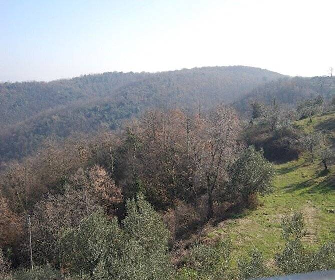 ホテル Castello Di Cisterna