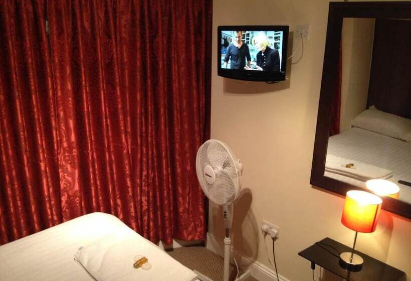 בית מלון כפרי City Lodge London