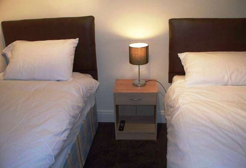 בית מלון כפרי City Lodge London