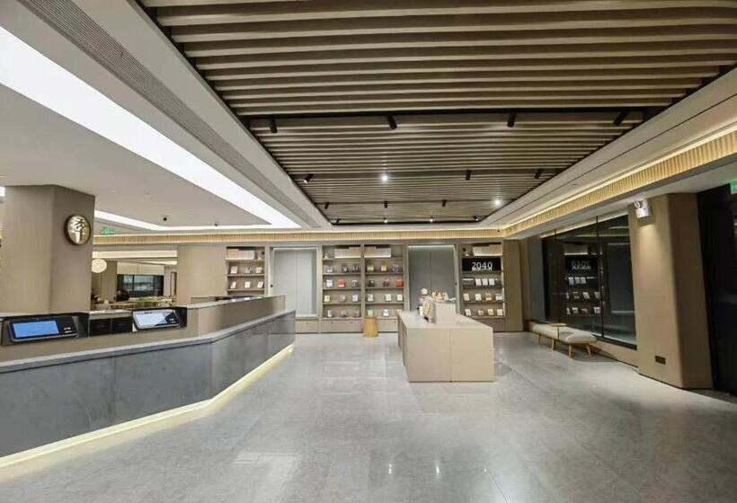 Ji Hotel Nanjing Jiangning University Town Hushan Road