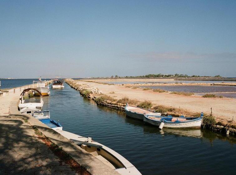 בית מלון כפרי Laguna Dei Fenici