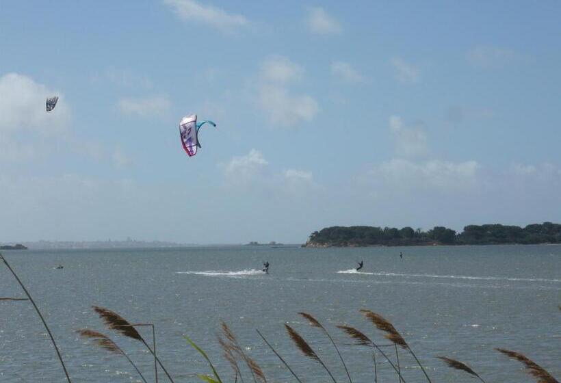 בית מלון כפרי Laguna Dei Fenici