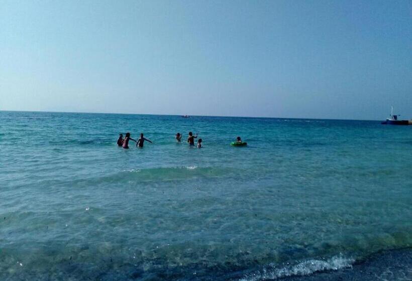 בית מלון כפרי Laguna Dei Fenici