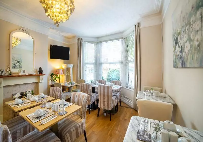 هتل Lina Guest House