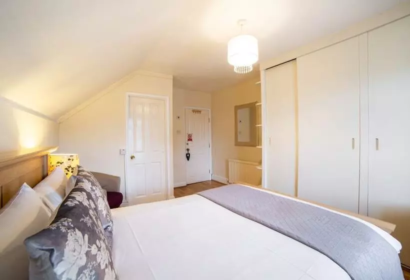 هتل Lina Guest House