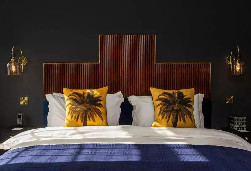Hotelli The George