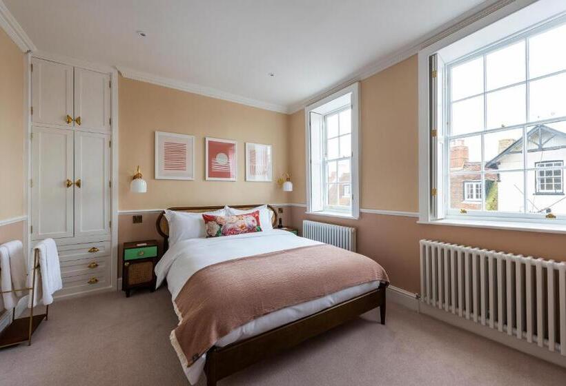 ホテル The George