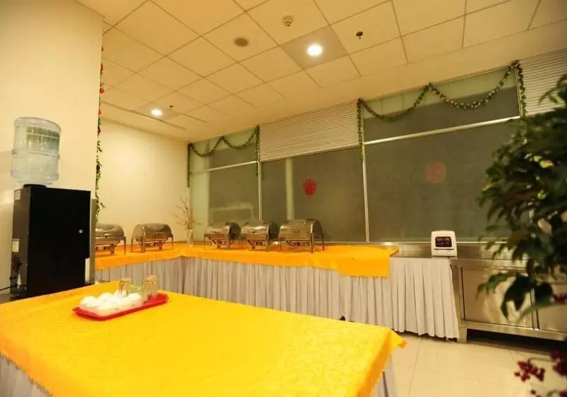 ホテル Greentree Inn Shandong Weihai Wendeng Baida Square Business