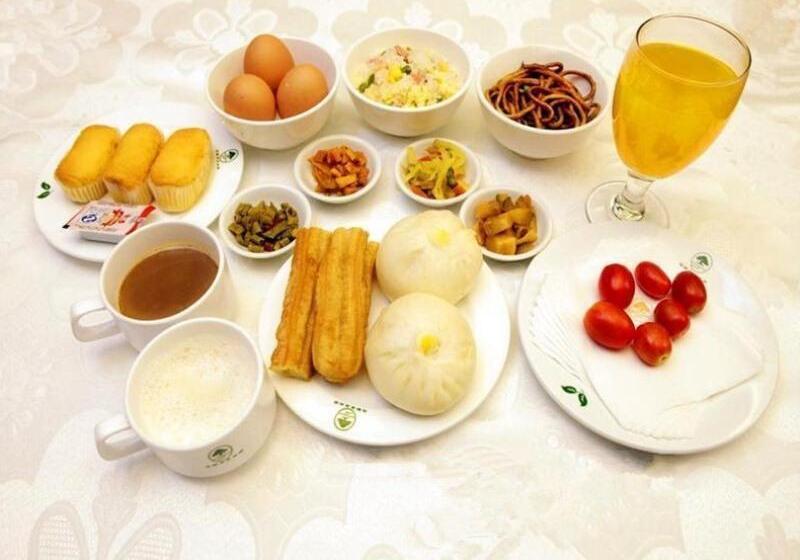 Hotel Greentree Inn Shandong Weihai Wendeng Baida Square Business