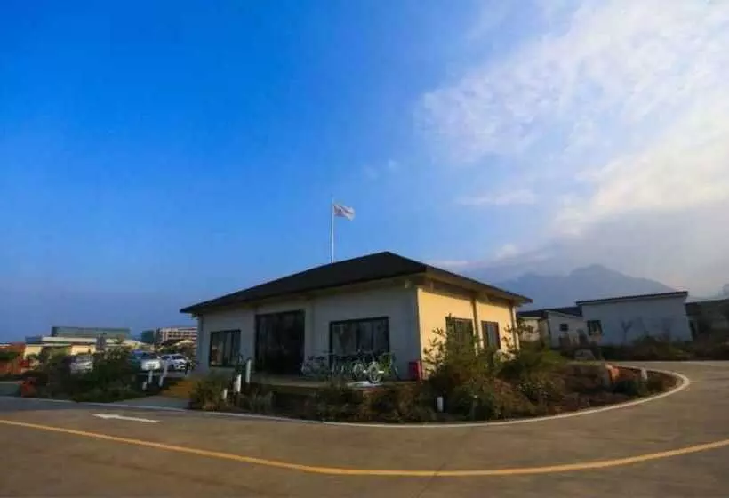 ホテル Taibai Montain Scenery Retreats